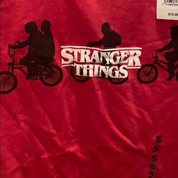 Stranger things tee - Picture 3 of 4